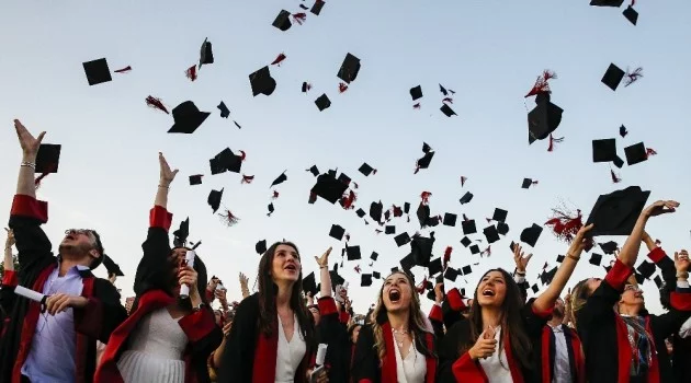 Bilgi Üniversitesi bu sene 6 bin 431 mezun verdi