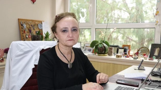 Bilim kurulu üyesi Prof. Taşova: "Adana gibi sıcak illerde virüs daha çabuk kırılabilir"