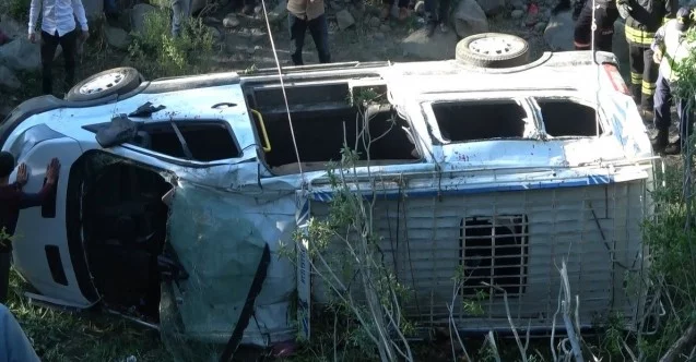 Bingöl’deki minibüs kazasındı 1 kişi hayatını kaybetti