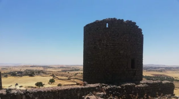 Bizans döneminden kalma kale ahır olarak kullanılıyor