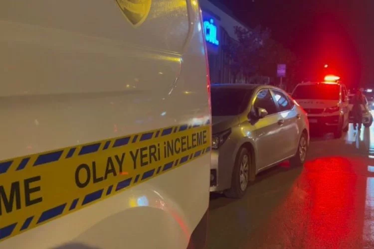 Bursa'da eğlence mekanında silahlı kavga: 3 yaralı