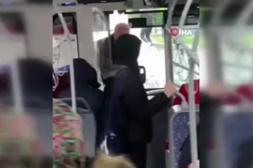 Bursa'da otobüs şoförü ile yolcu arasında 'bekleme' kavgası
