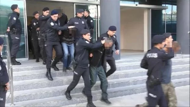 Bursa'da 25 uyuşturucu şüphelisi adliyede