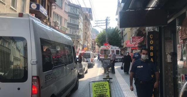 Bursa'da buluştuğu kişi travesti çıkınca bıçakladı, sinir krizi geçirdi