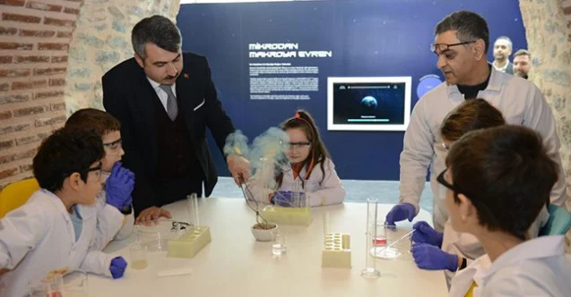 Bursa'da geleceğin astronotları Molla Yegân Çocuk Üniversitesi'nde yetişecek
