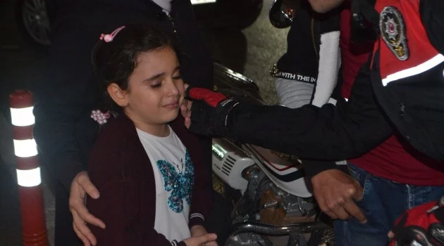 Bursa'da Suriyeli kıza polis şefkati