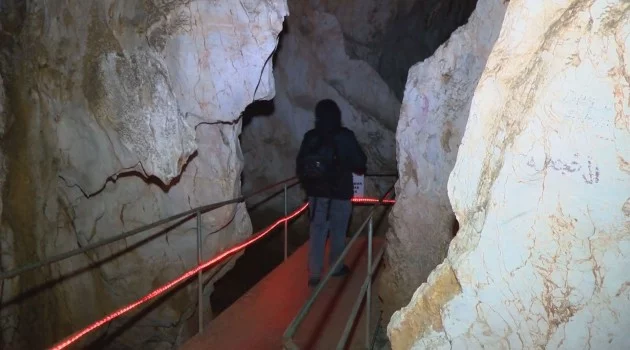 Bursa'da Türkiye’nin en büyük ikinci mağarası...Sıcaklık hep aynı