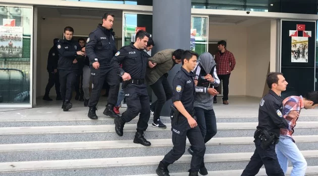 Bursa'da zehir tacirlerine ağır darbe: 12 gözaltı