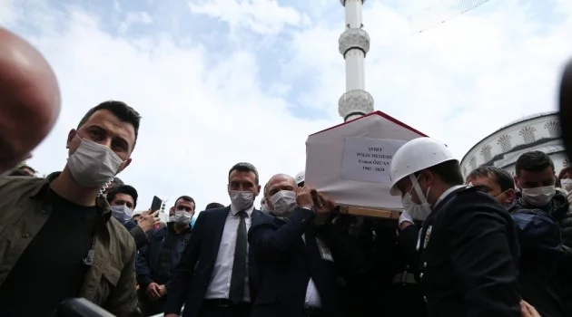 Bursa’da şehit polis memuru göz yaşlarıyla son yolculuğuna uğurlandı