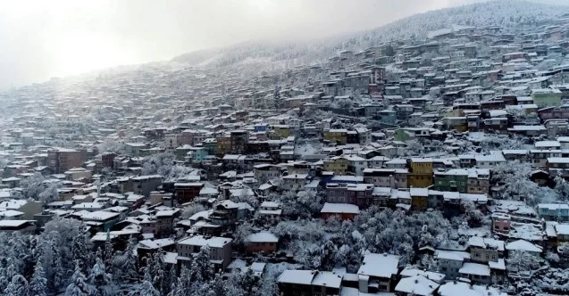 Bursa’nın renkli mahalleleri karla gün yüzüne çıktı