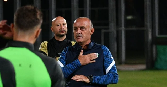 Bursaspor’un yeni teknik direktörü Özcan Bizati ilk idmanına çıktı