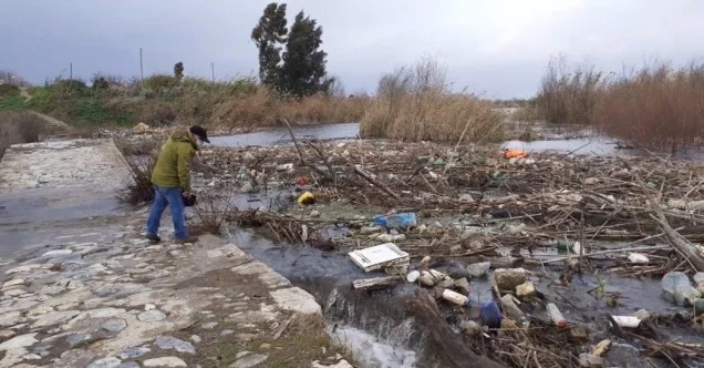 Büyük Menderes Nehri çöplüğe döndü, tehlike çanları çalıyor