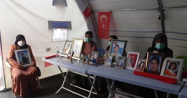 Çocukları için HDP önünde direnen ailelerin hikayesi yürekleri dağlıyor