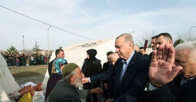 Cumhurbaşkanı Erdoğan: “15 bin lira taşınma yardımını bugün itibarıyla ödemeye başlıyoruz”