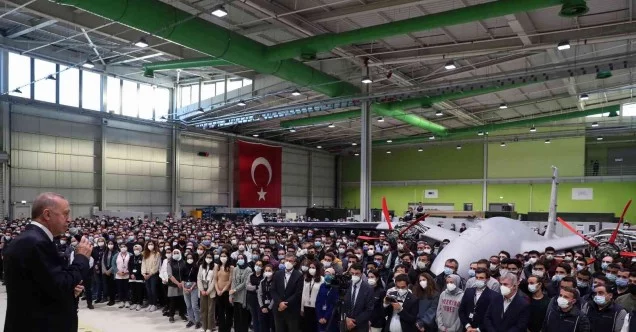 Cumhurbaşkanı Erdoğan: “Dünya sizi takip ediyor, ilk 5 demiyor, ilk 3’ün içindesiniz”