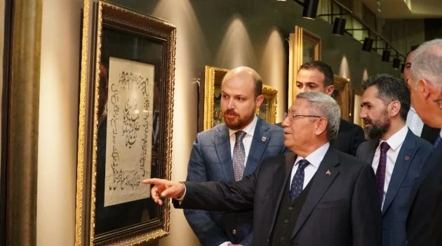 Cumhurbaşkanı Erdoğan’ın kişisel koleksiyonundan oluşan sergi açıldı