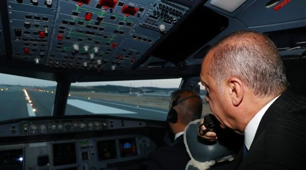 Cumhurbaşkanı Erdoğan’ın uçağı 3. Havalimanına indi