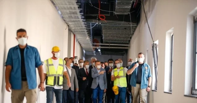 Cumhurbaşkanı Yardımcısı Oktay, Türkiye tarafından KKTC’ye yaptırılan pandemi hastanesini inceledi