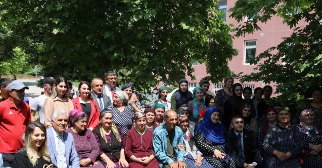 DATÜB heyeti Ukrayna’dan tahliye edilen Ahıska Türkleri ile Edirne’de bir araya geldi