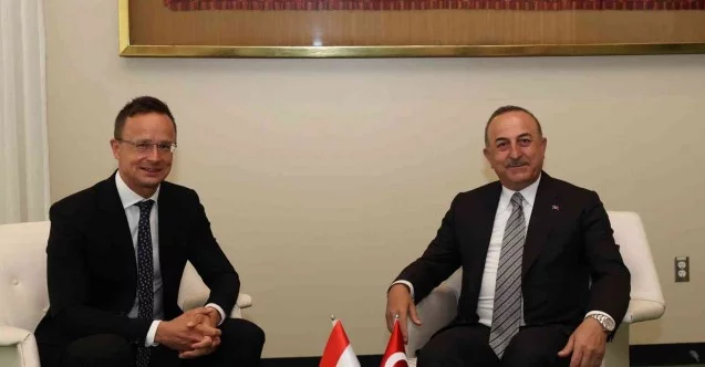 Dışişleri Bakanı Çavuşoğlu, Macaristan Dışişleri Bakanı Szijjarto ile bir araya geldi