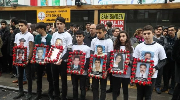 Diyarbakır’da teröristlerin katlettiği öğrenciler anıldı