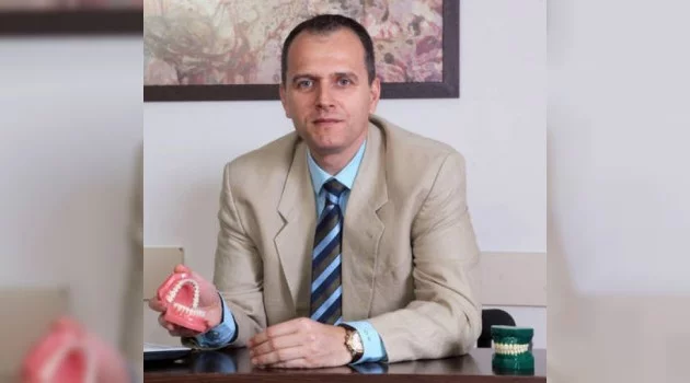 Dr. Cem Caniklioğlu, görünmeyen diş tellerini anlattı