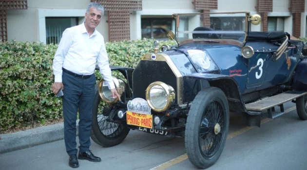 Dünya'nın ilk arabaları 'Klasik Arabalar' Bursa'da