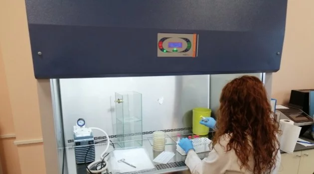 Düzce Üniversitesi maskelerin mikrobik özelliklerini test ediyor