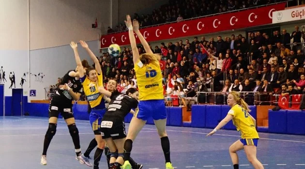 EHF Cup C Grubu: Kastamonu Belediyespor: 28 - Vistal Gdynia: 25