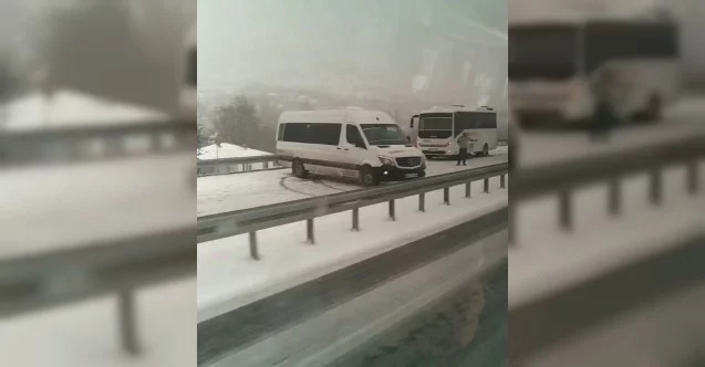 Elazığ’da kar yağışı sonrası araçlar yolda kaldı