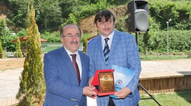 Bursa'da en çok atık pil toplayan okullar ödüllendirildi