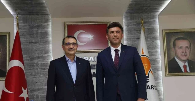Enerji ve Tabii Kaynaklar Bakanı Dönmez AK Parti Eskişehir İl Başkanlığı’nı ziyaret etti