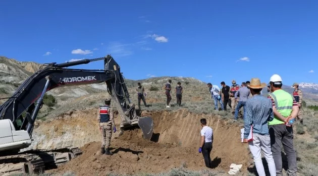 Erzincan’da inşaat kazısında savaş döneminden kaldığı tahmin edilen kemikler bulundu