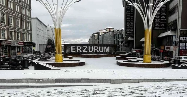 Erzurum Güne Karla Uyandı