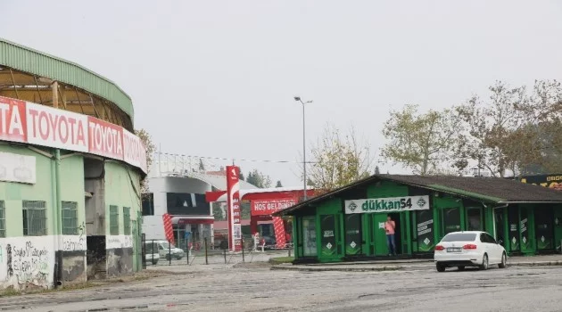 Eski Sakarya Atatürk Stadyumu’nda yıkım başladı