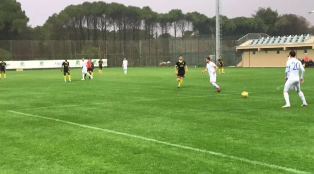 Evkur Yeni Malatyaspor, Arnavutluk temsilcisi Luftetarı’yı 3-1 yendi