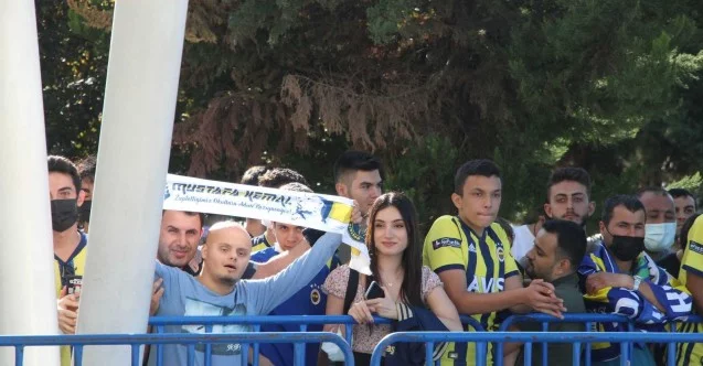 Fenerbahçe Hatay’da coşkuyla karşılandı