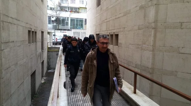 Bursa'da FETÖ'den gözaltına alınan iş adamları adliyeye sevk edildi