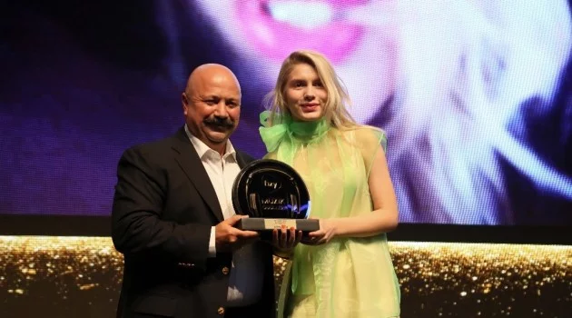 fizy Müzik Ödülleri’nde jüri Türkiye’nin datası oldu