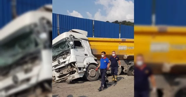 Freni patlayan kamyon, kamyona çarptı: 1 ölü, 1 yaralı
