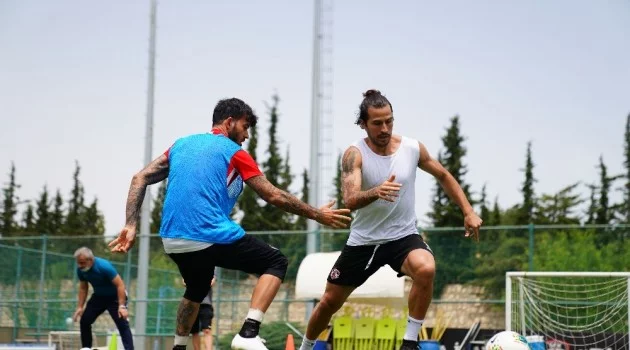 Gaziantep FK çalışmalarını sürdürüyor