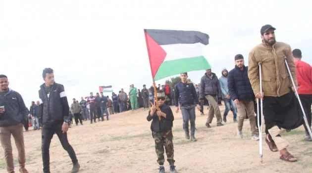 Gazze sınırında 40 kişi yaralandı