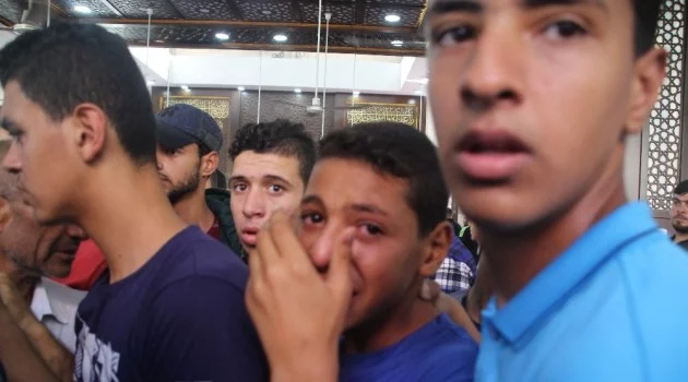 Gazze’de 7 Filistinli şehit toprağa verildi