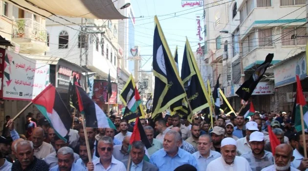 Gazze’de BAE-İsrail anlaşması protesto edildi