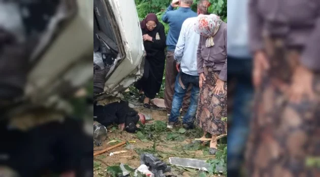 Giresun’da minibüs şarampole yuvarlandı: 4 ölü, 8 yaralı