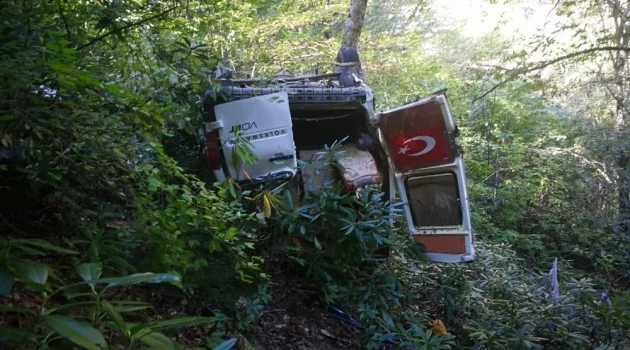 Gümüşhane’de yayla dönüşü minibüs uçuruma yuvarlandı: 3 ölü, 3 yaralı
