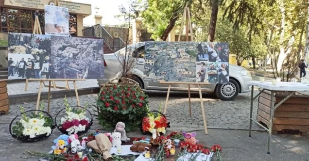 Gürcistan’da Gence’ye düzenlenen saldırıda hayatını kaybeden siviller anıldı