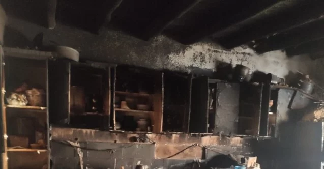 Hakkari’de 7 nüfuslu ailenin evi yangında kül oldu