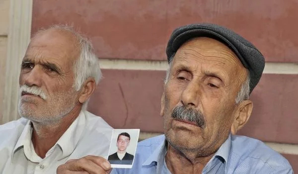 HDP önündeki eylemde 9'uncu gün; aile sayısı 23 oldu