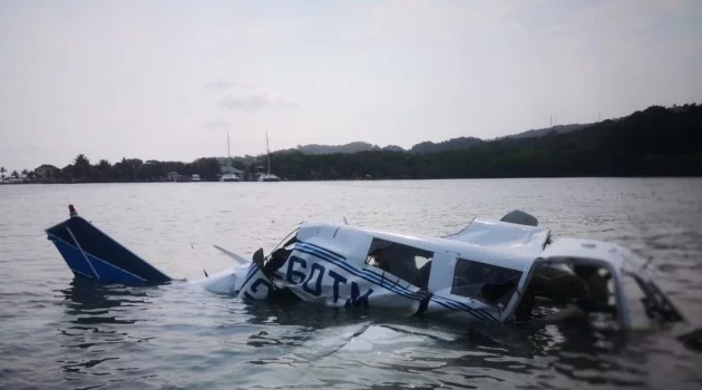 Honduras’ta küçük uçak düştü: 5 ölü